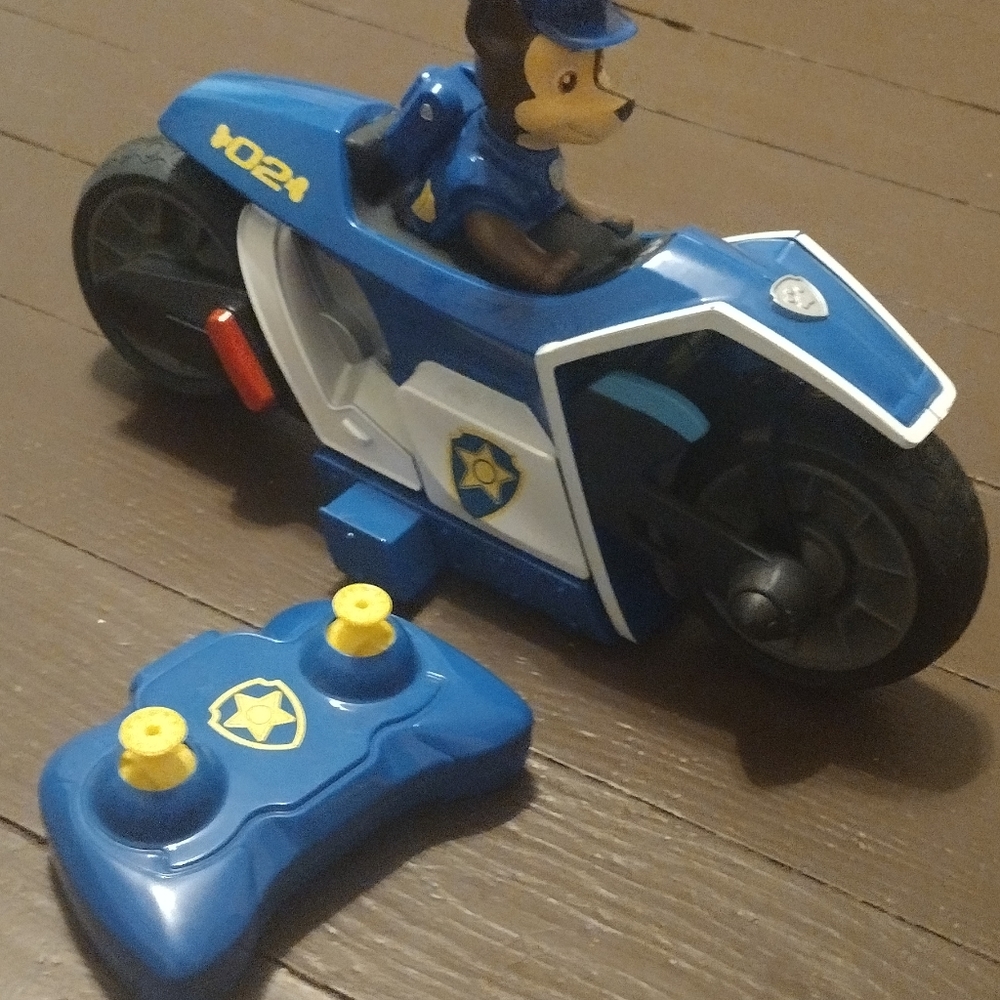 paw patrol RC car